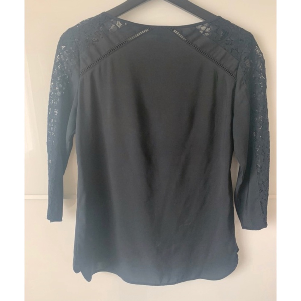 Blouse - Picture 2 of 2